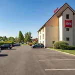 Ibis Creil Sur Oise Hotel 3*