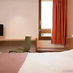 Ibis Creil Sur Oise Hotel