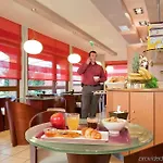 Ibis Creil Sur Oise Hotel