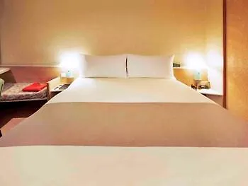 Ibis Creil Sur Oise فندق