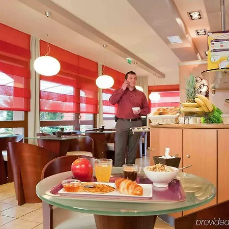 Ibis Creil Sur Oise Hotel