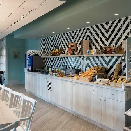 Ibis Creil Sur Oise Otel