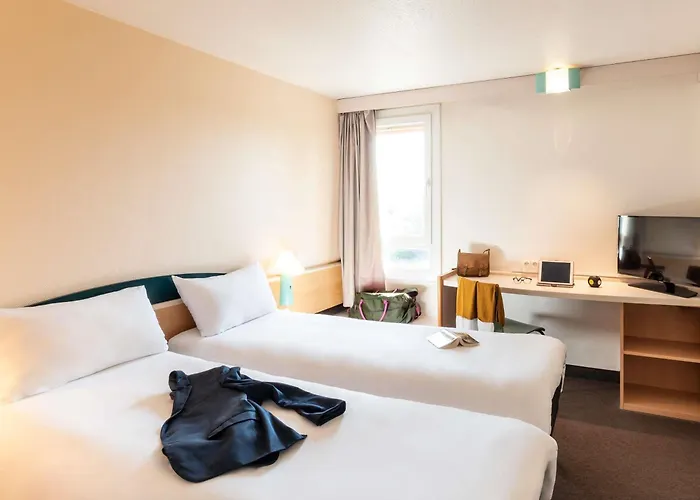 Hotel Ibis Creil Sur Oise 3*