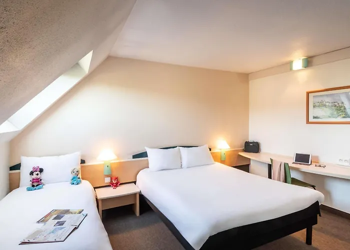 Ibis Creil Sur Oise Hotel 3*