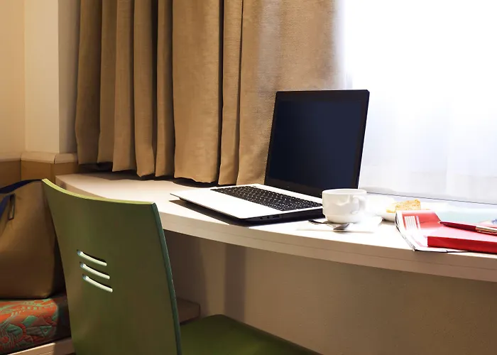 Hotel Ibis Creil Sur Oise 3*