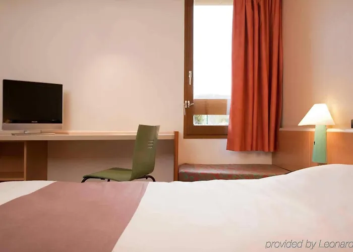 Ibis Creil Sur Oise Hotel